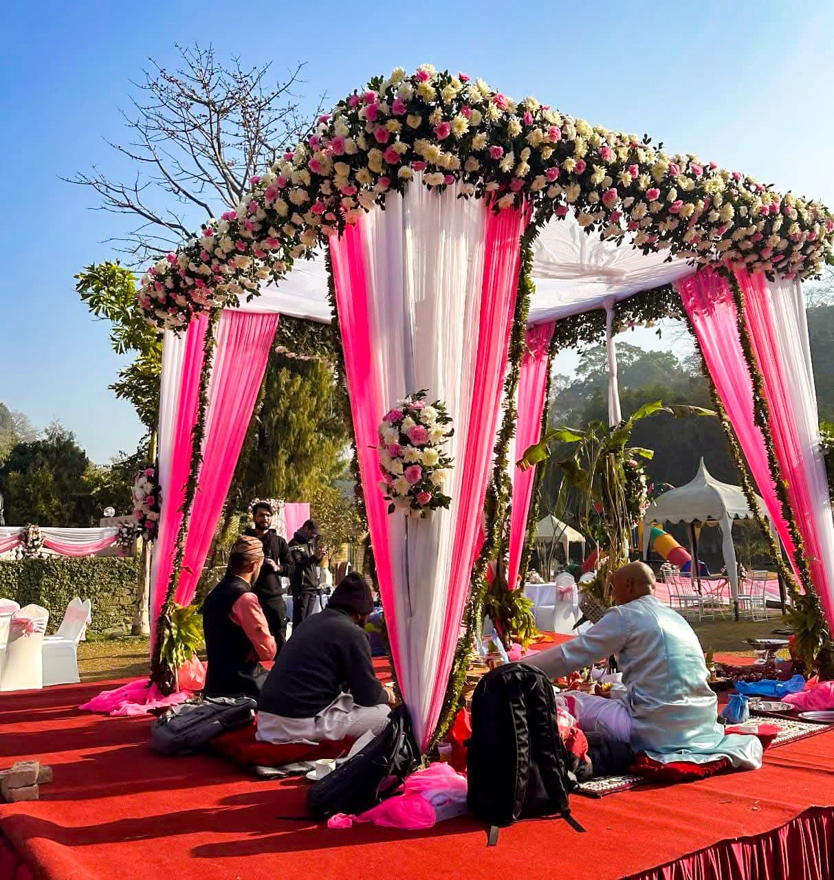 Mandap decoration by Floral Roots & Decor — design 11