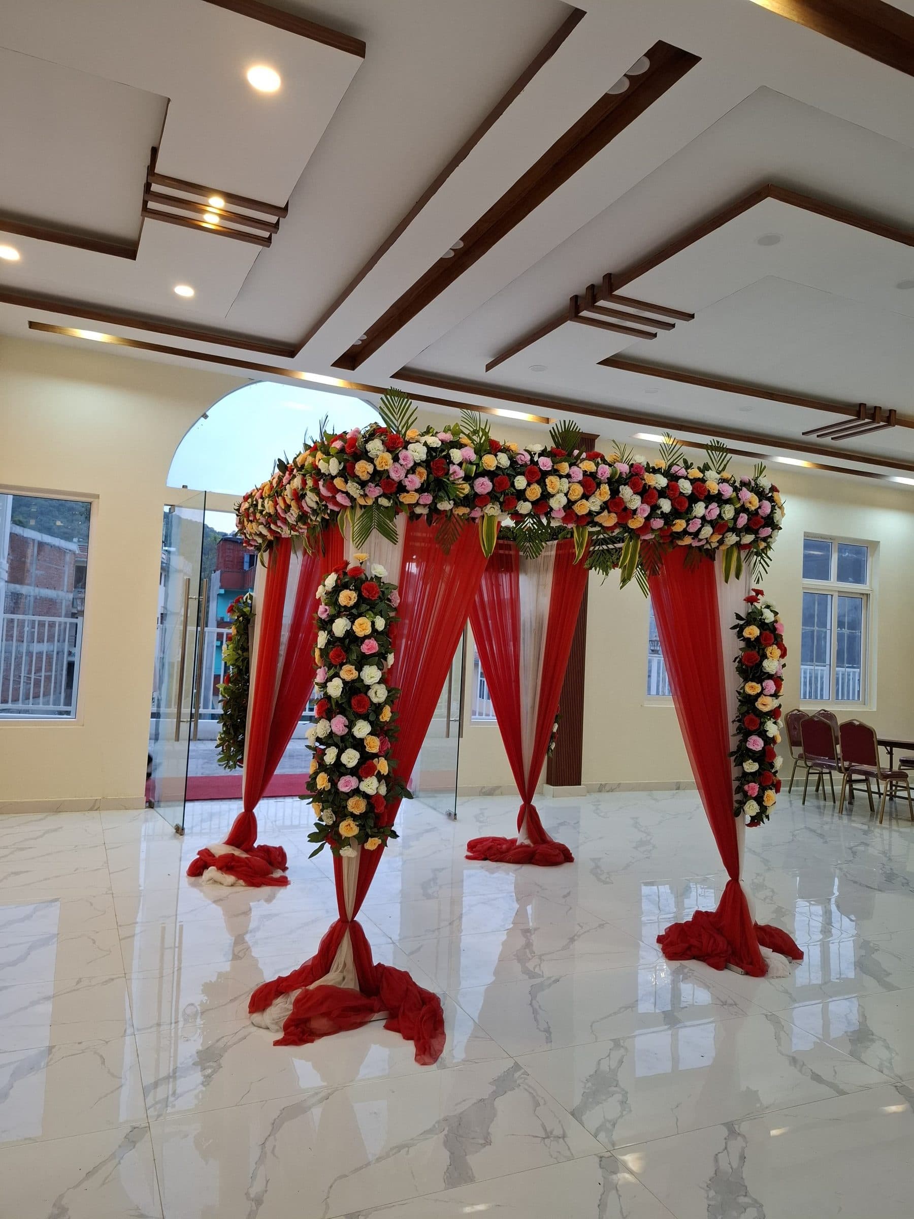 Mandap decoration by Floral Roots & Decor — design 16